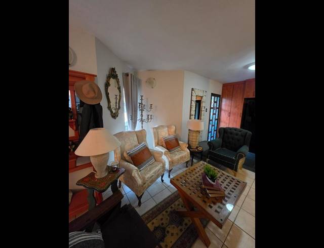 3 BEDROOM TOWNHOUSE FOR SALE IN WATERKLOOF GLEN